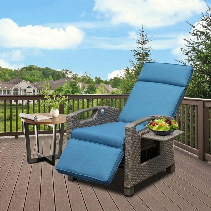 Outdoor Rattan Lounge Chair