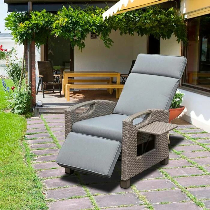 Outdoor Rattan Lounge Chair